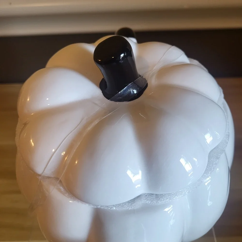 Little Village Transpac Shelly Comiskey Halloween Jack O Lantern Teapot NEW